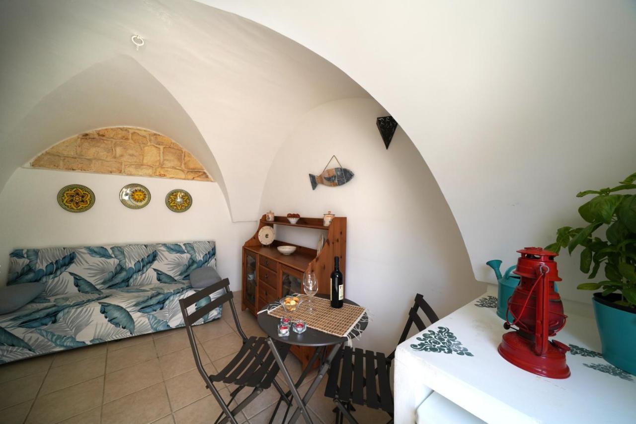 Casa Tea - Nel Cuore Della Citta' Bianca Ostuni Exterior foto